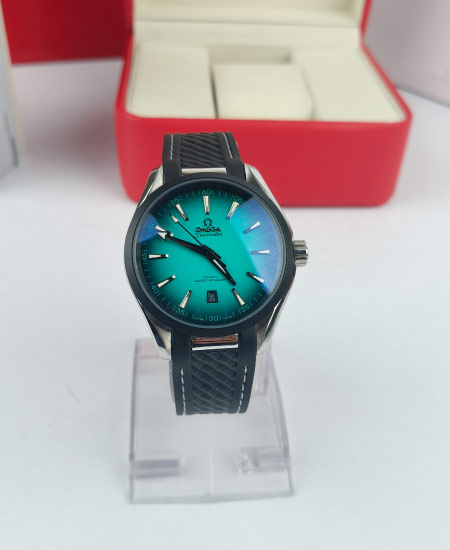 Omega Seamaster Aqua Terra 150M 220.32.38.20.03.001 Watch - Image 3