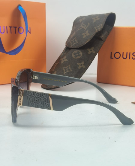 LV Sunglasses Gray - Image 3