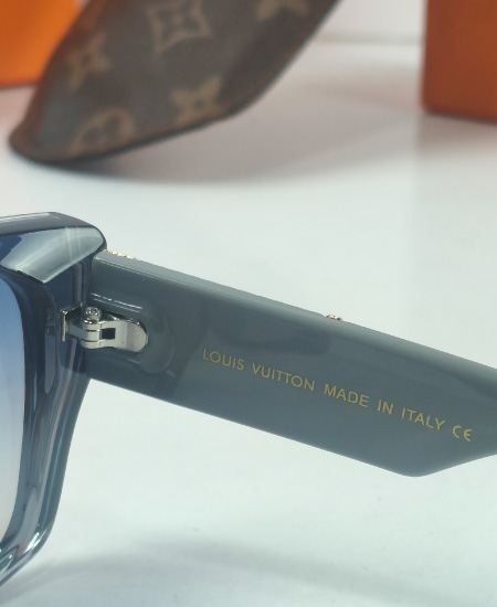 LV Sunglasses Gray - Image 4